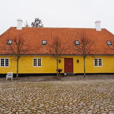 Broløkke Herregård Hotel *