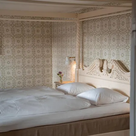 Brolokke Herregard Hotel Humble