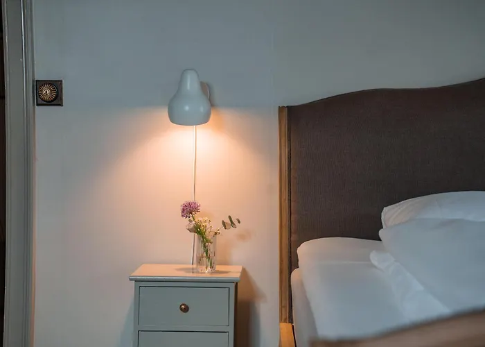 Brolokke Herregard Hotel Humble