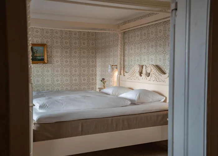 Hotel Brolokke Herregard *