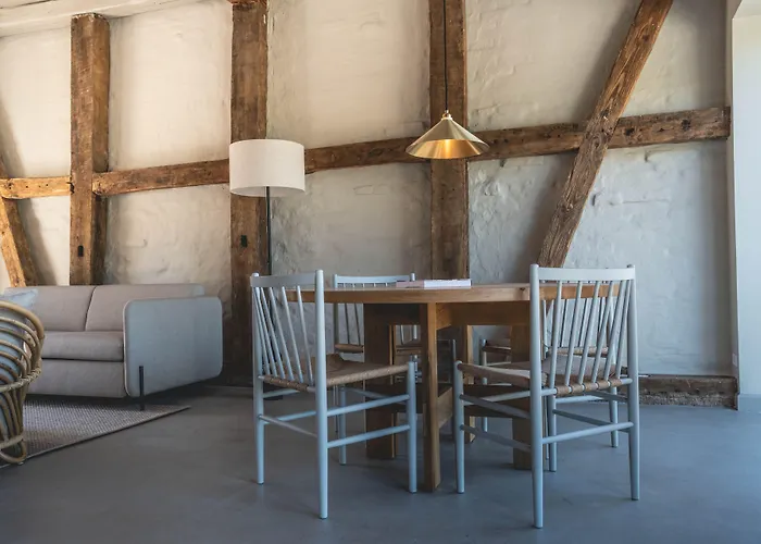 Brolokke Herregard Hotel *